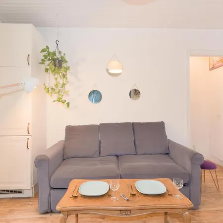 Cute Bedroom Central Location In Kwatera prywatna
